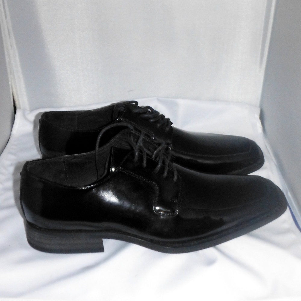Tuxedo dress shoes in black 10D